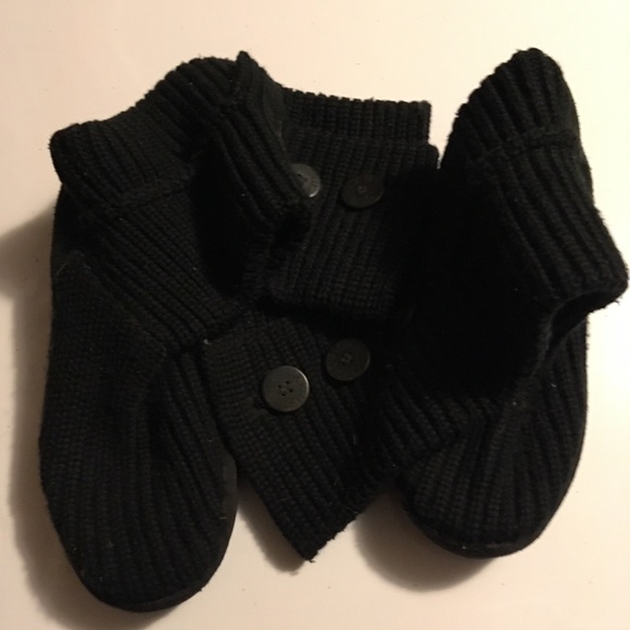 UGG Shoes - UGG’s Classic Cardy Button  Boots Size 9